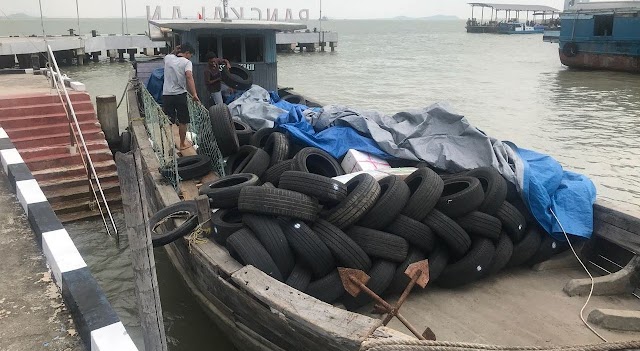 Lanal Karimun Kepri Tangkap Kapal Muat Barang Bekas Ilegal Dari Malaysia
