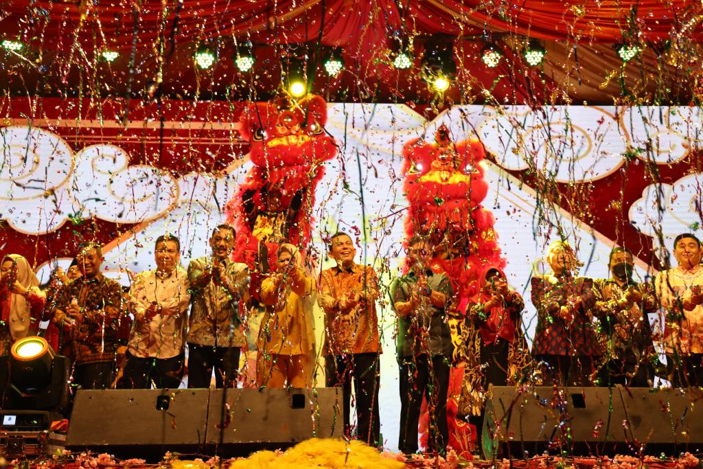 Meriahkan Tahun Baru Imlek Ke-2574, Gubernur Ansar Tegaskan Toleransi Beragama di Kepri Sudah Tertanam Kuat