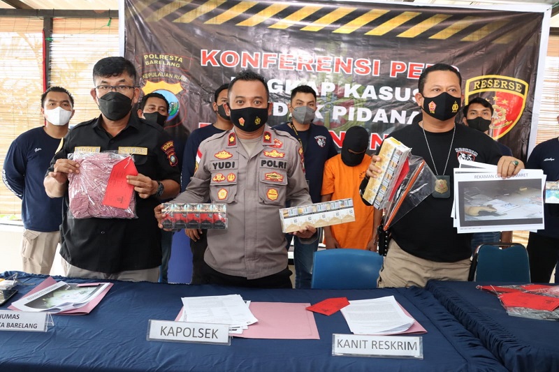 Mencuri untuk Beli Chip, Dua Orang ini Ditangkap Polisi Terancam 9 Penjara Mencuri untuk Beli Chip, Dua Orang ini Ditangkap Polisi Terancam 9 Penjara